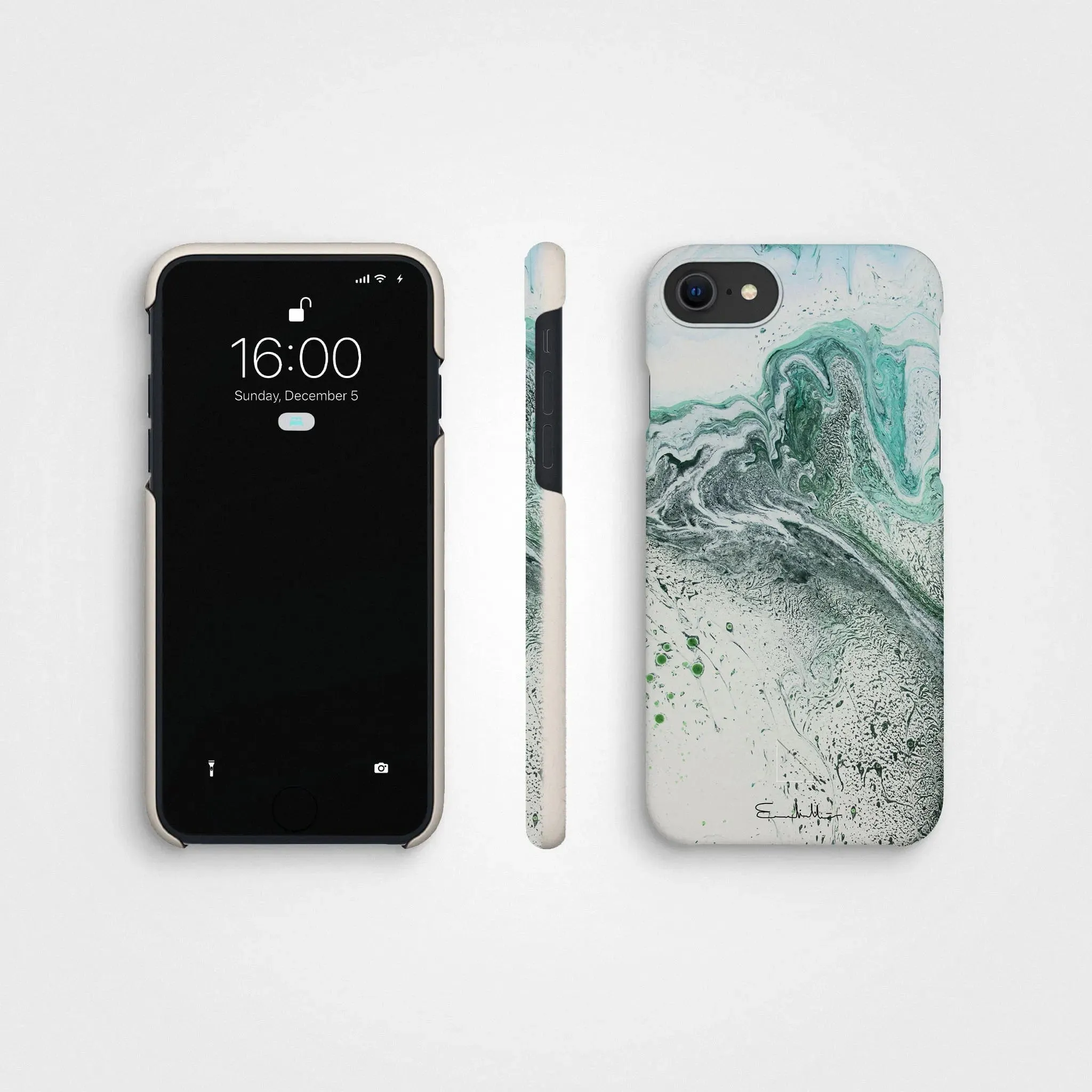 Plant-based phone case, Emma Lindström | Naquaah V