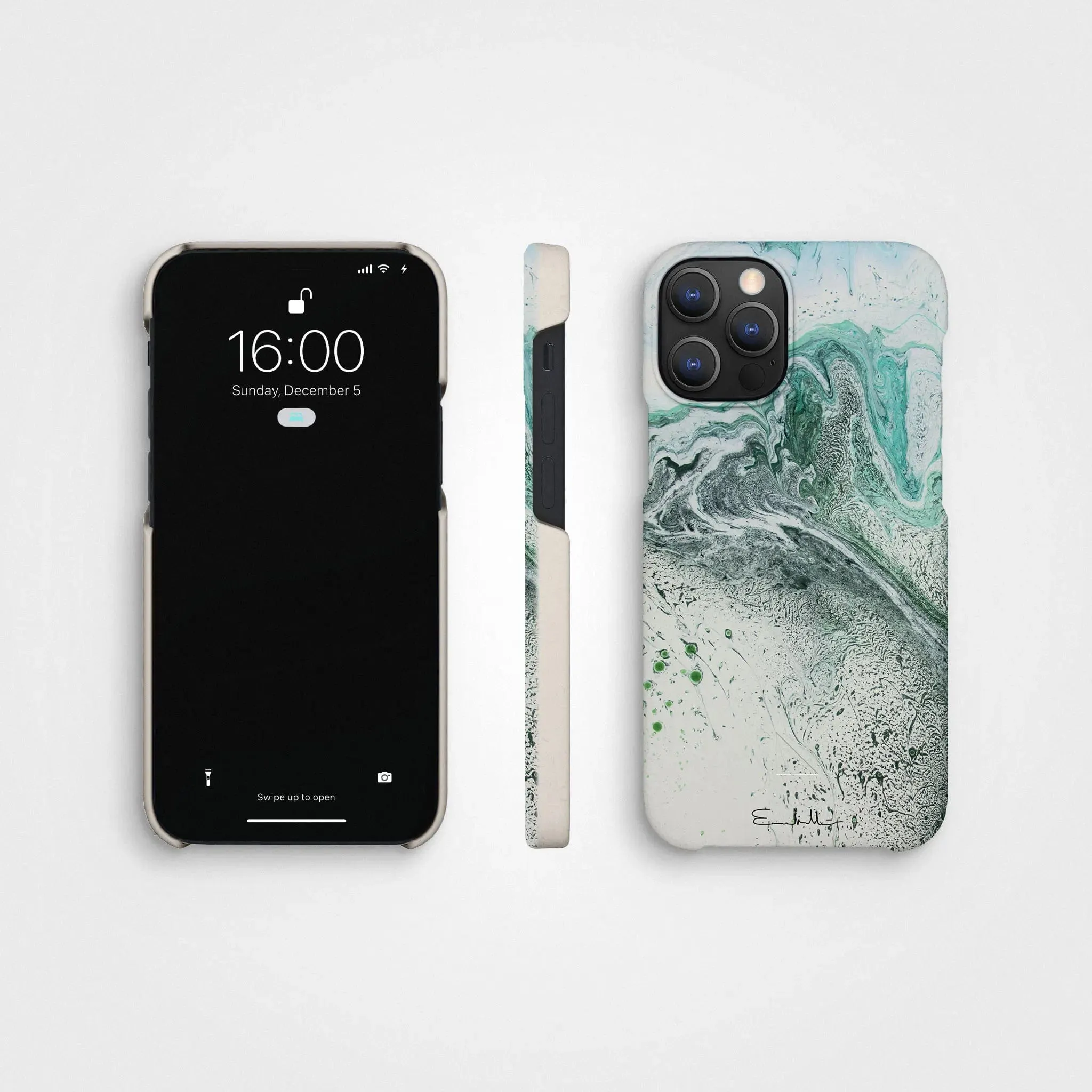 Plant-based phone case, Emma Lindström | Naquaah V