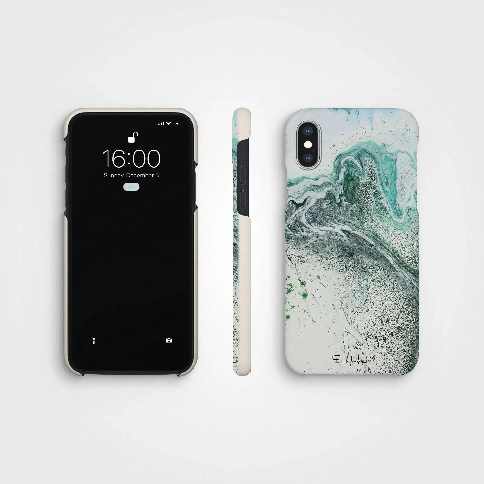 Plant-based phone case, Emma Lindström | Naquaah V