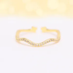 Shiny Wavy Ring