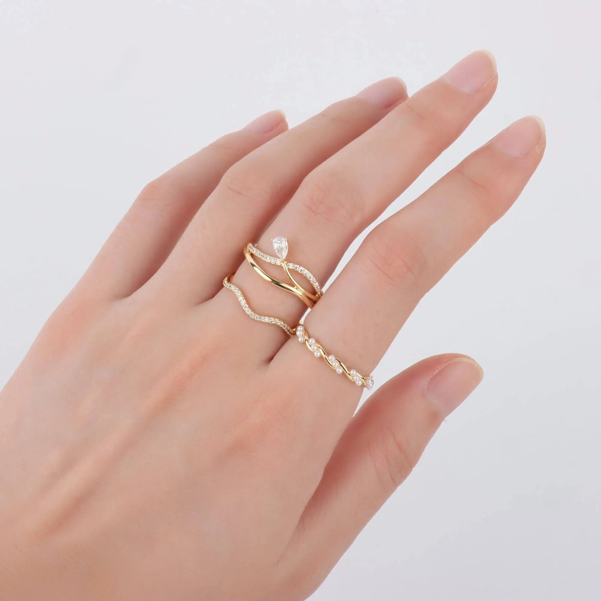 Shiny Wavy Ring