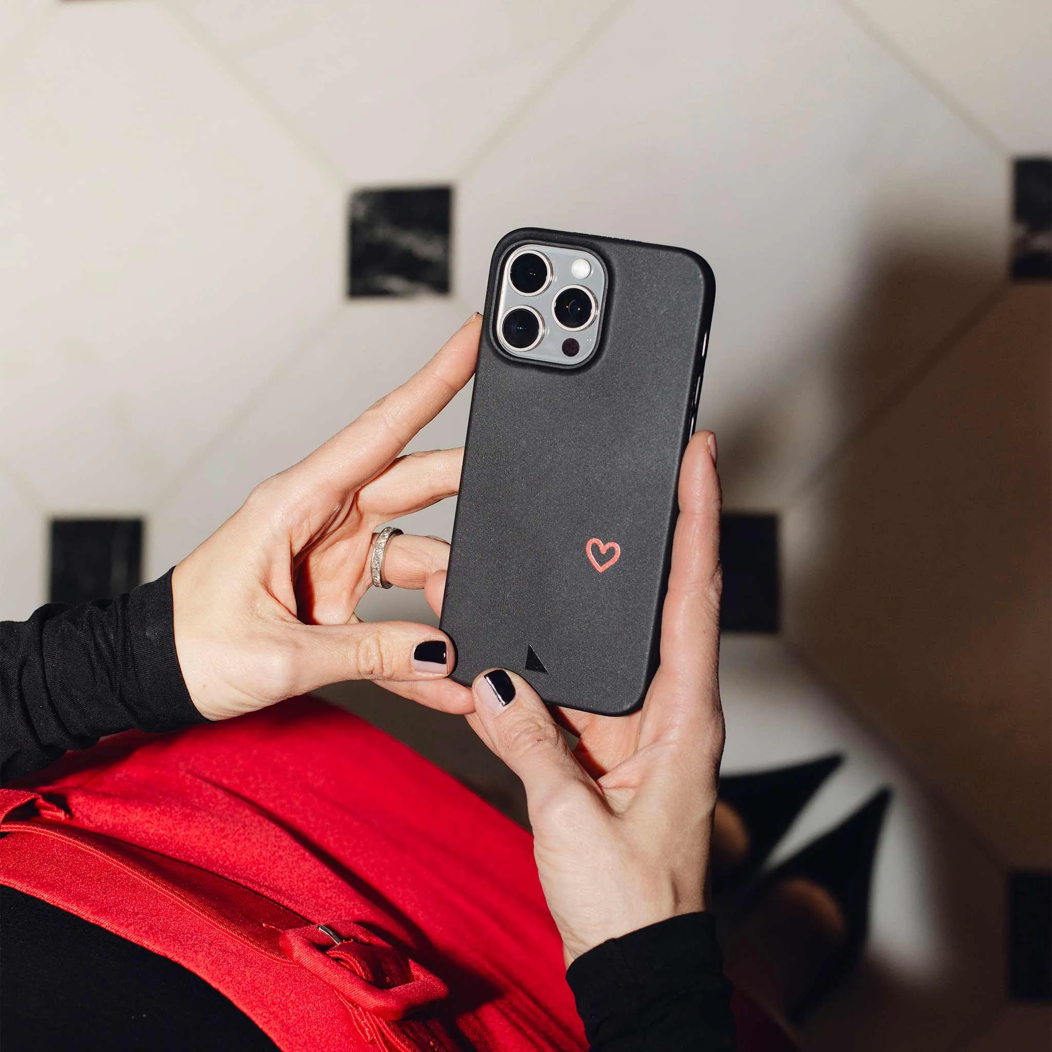 TrueLOVE - Emilia de Poret | Black Plant-Based Mobile Case